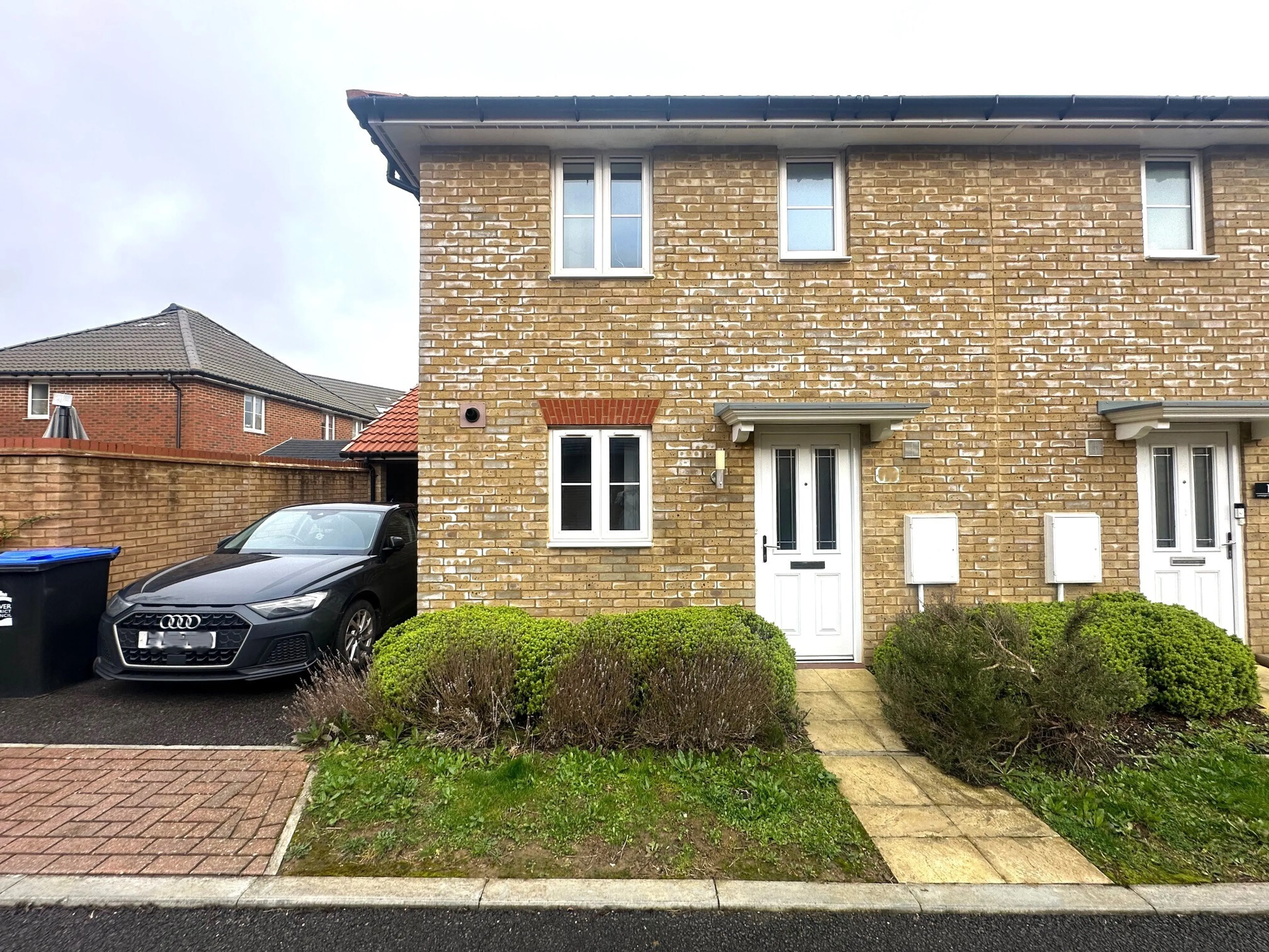 Property photo 0