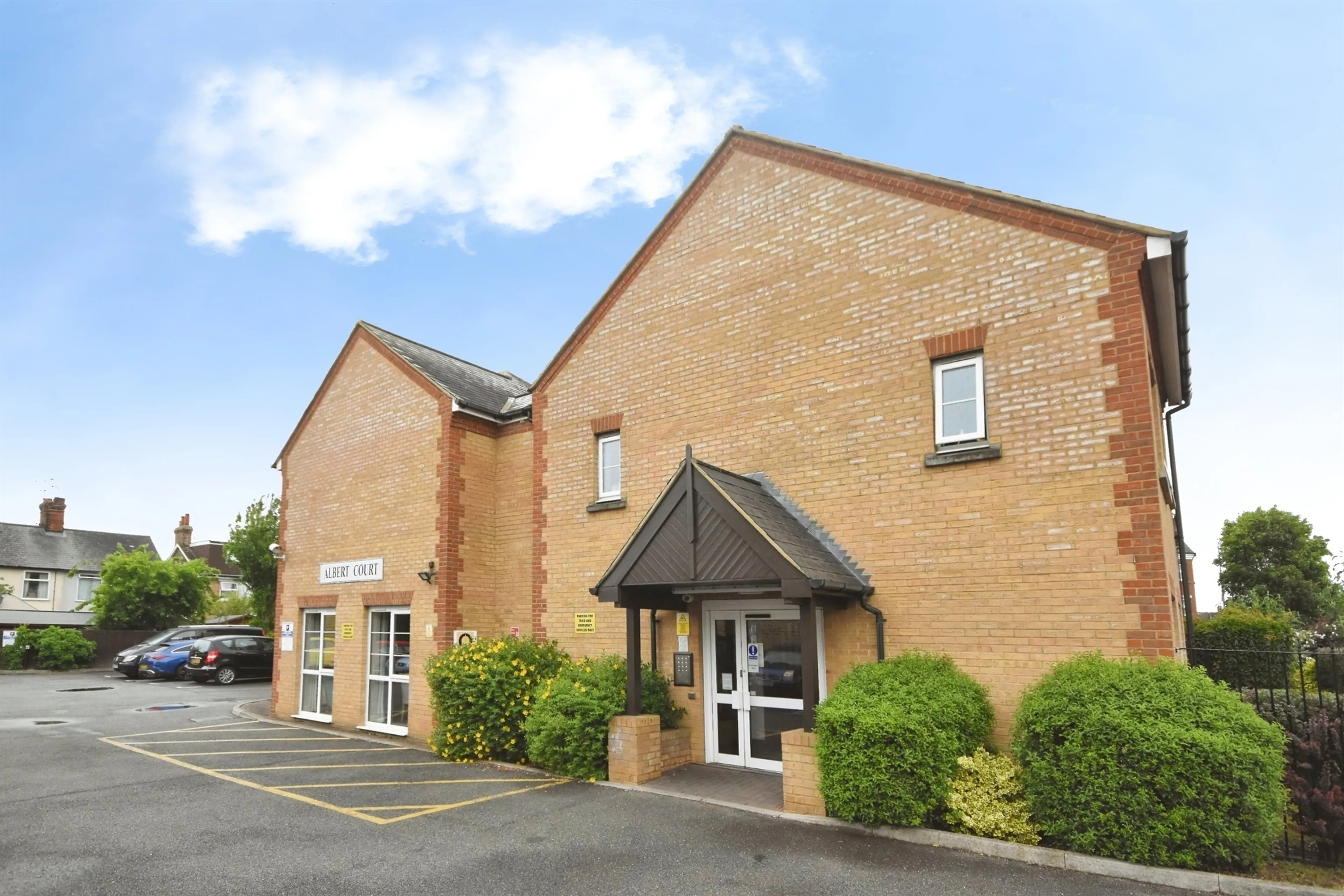 Property photo 0