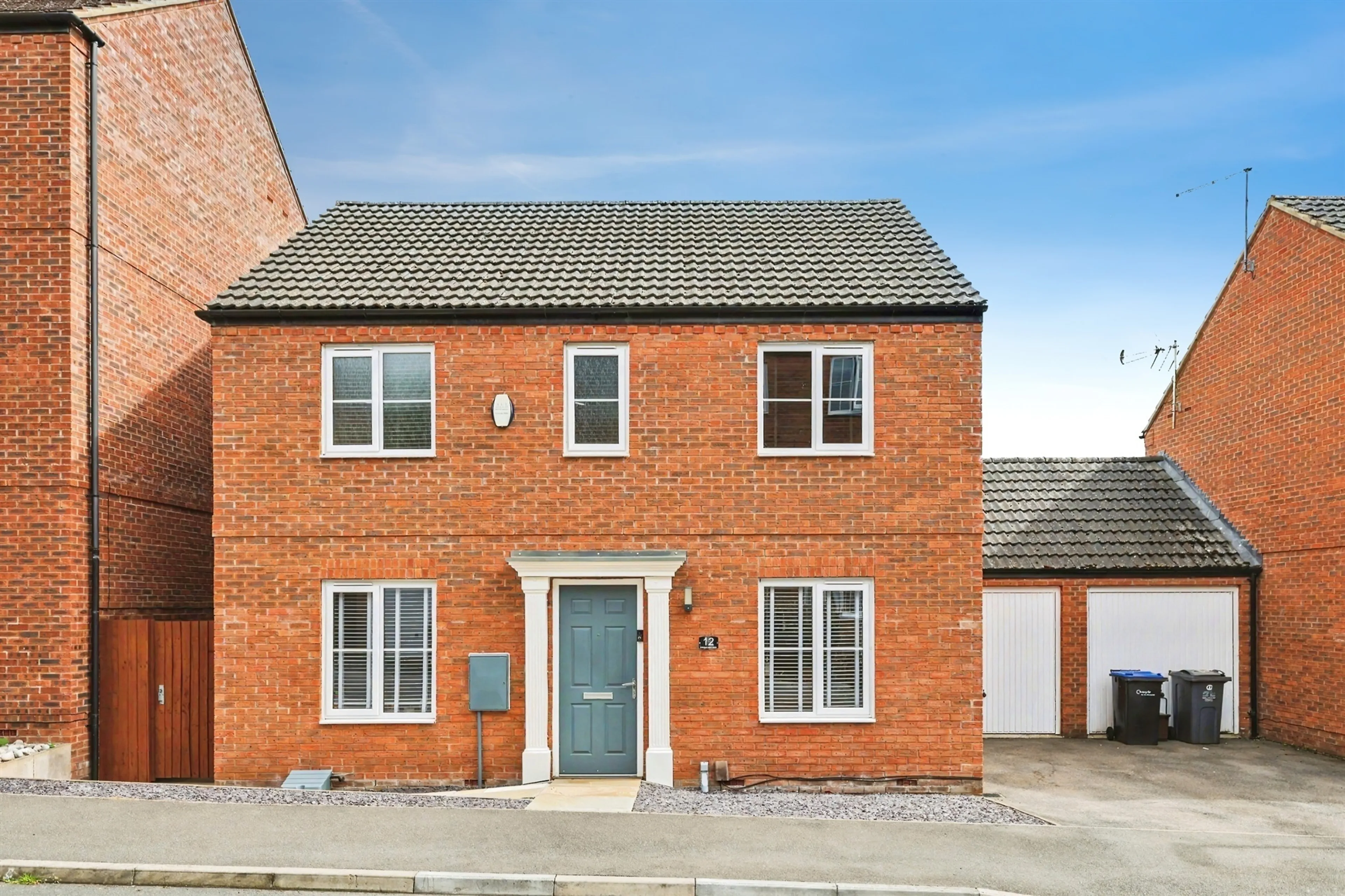 Property photo 0