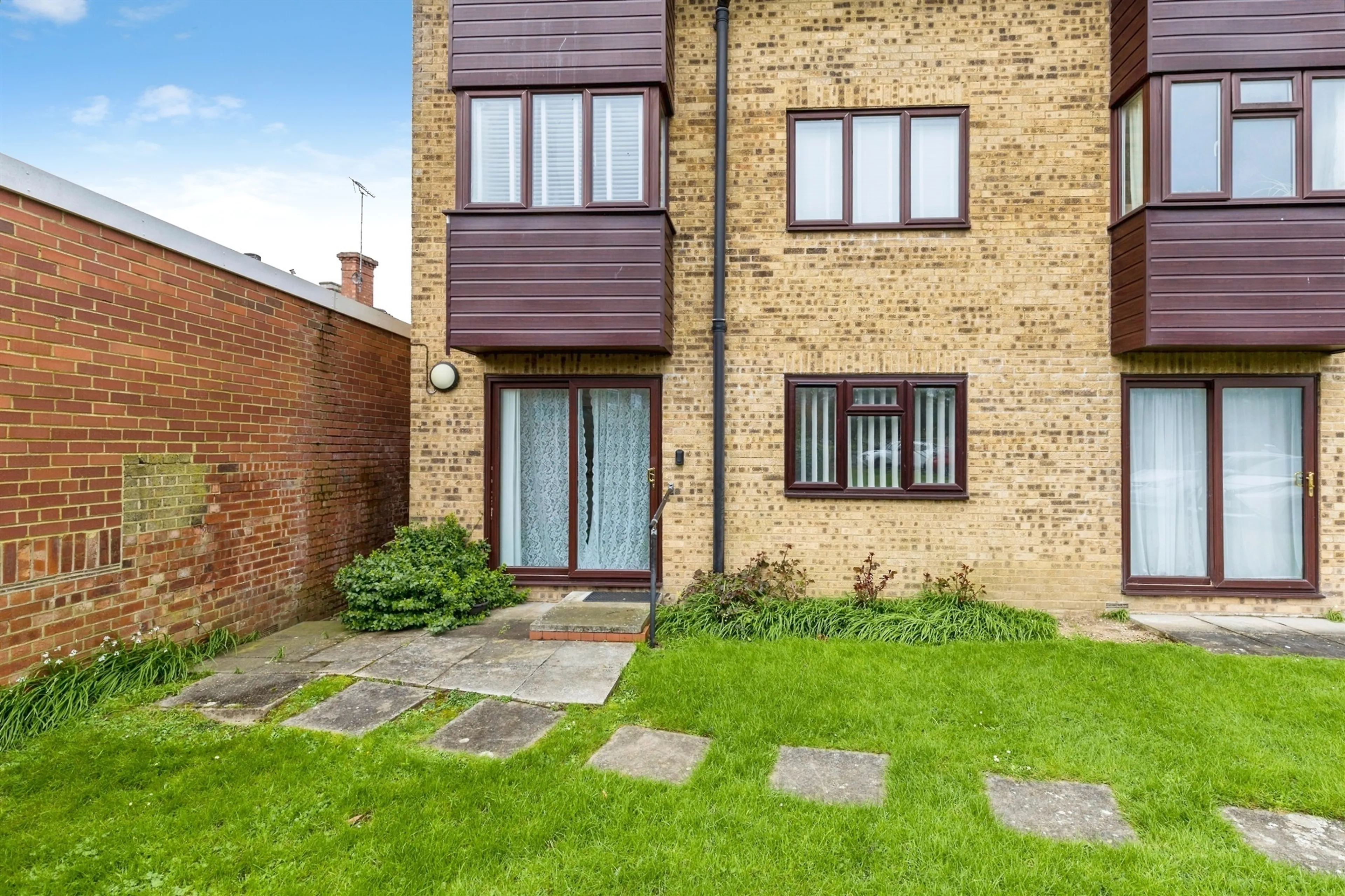 Property photo 0