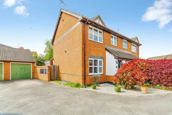 Gower Road, Horley, Surrey, RH6