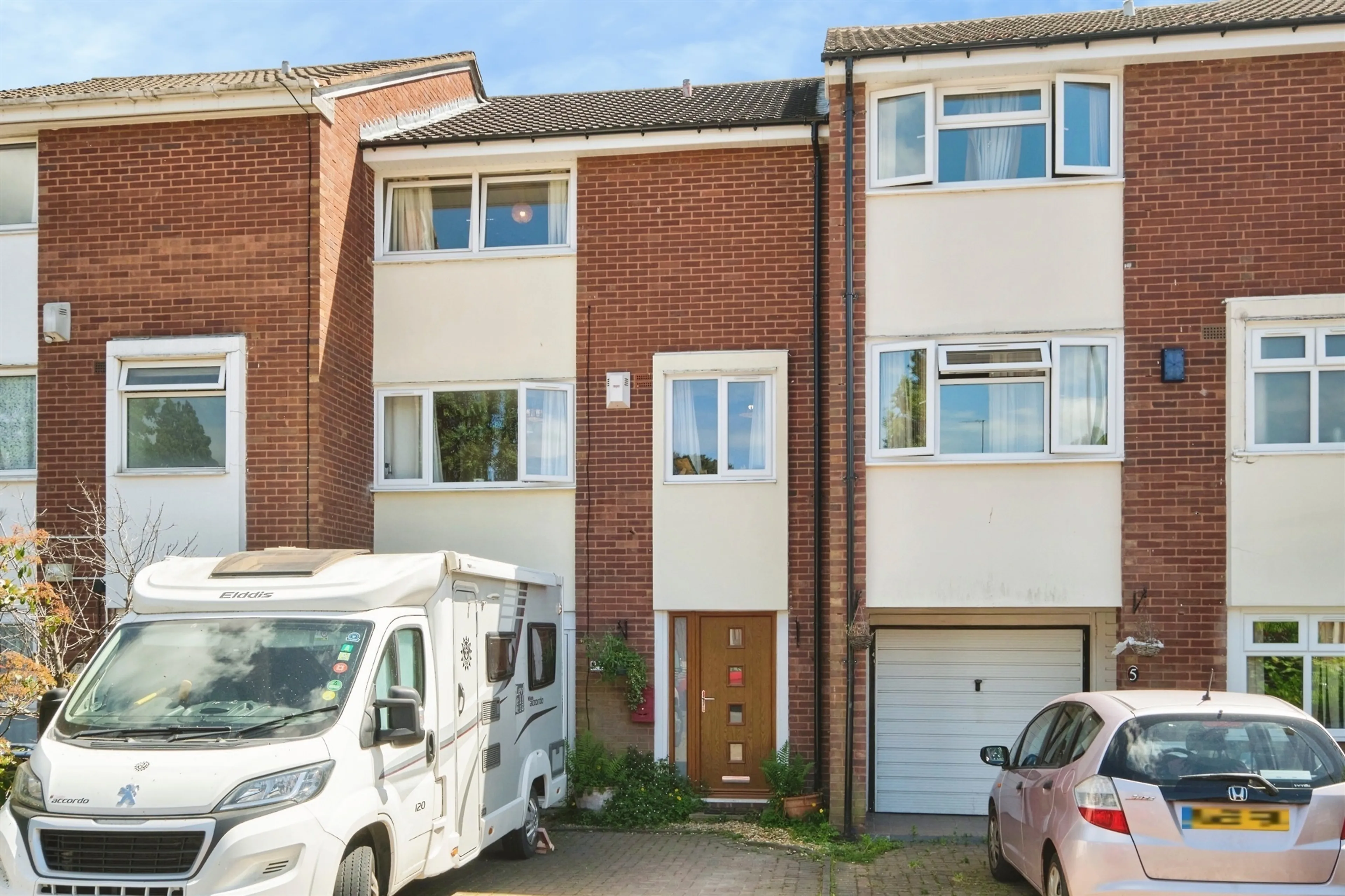Property photo 0
