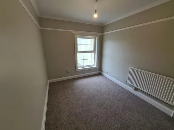 *ROOM TO RENT* Sandown Road