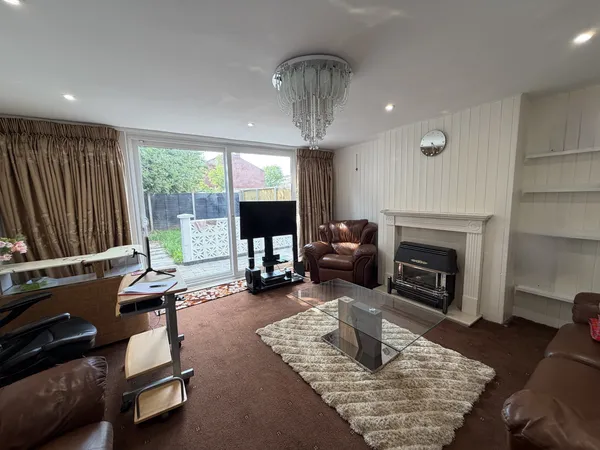 Compton Road, CV6