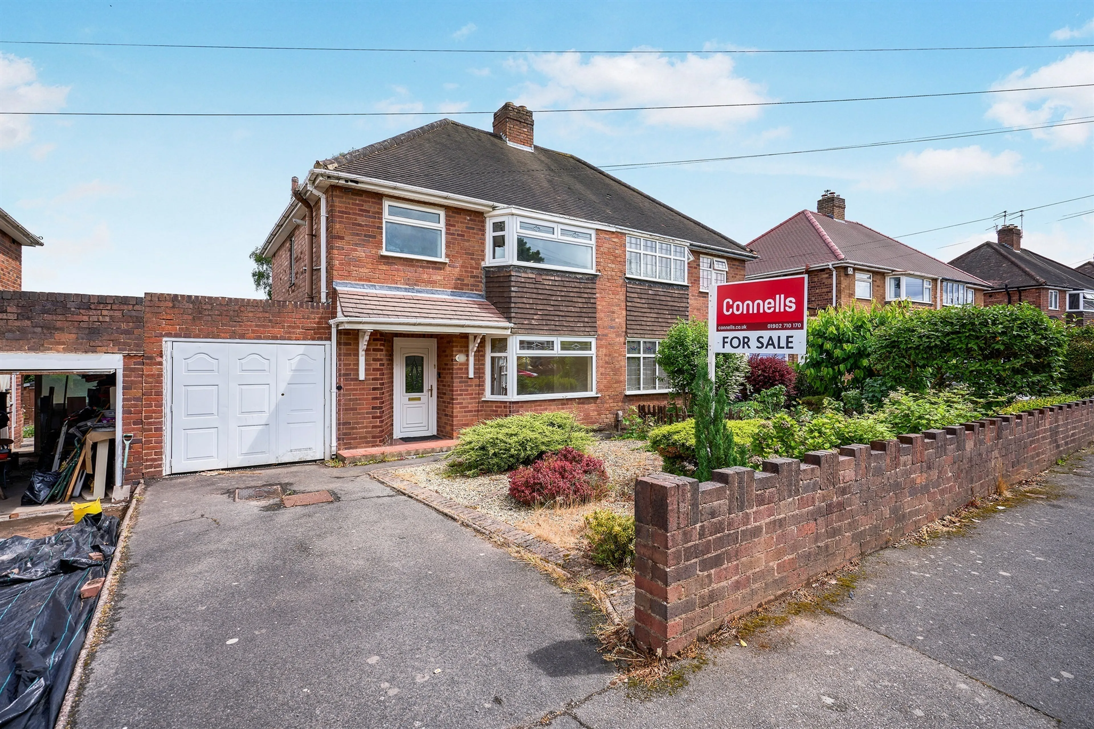 Property at Peterdale Drive, Penn, Wolverhampton