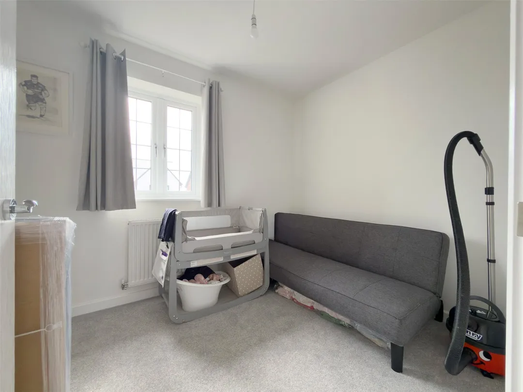 https://mr0.homeflow-assets.co.uk/files/photo/image/47511/4394/_x_/OCL260015_06.jpg
