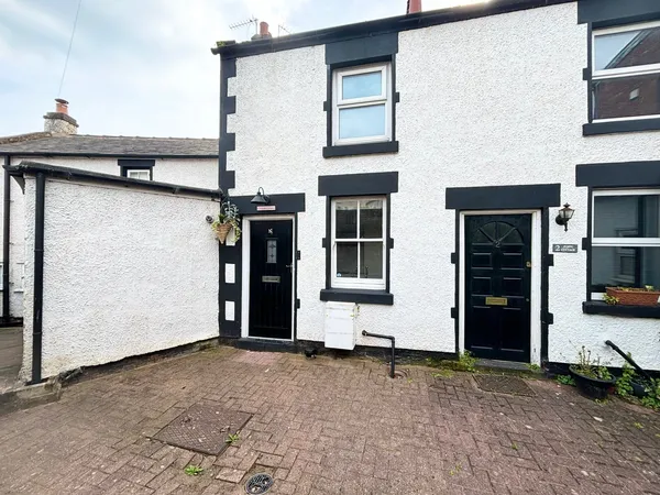 School Hill, Heswall
