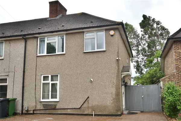 Oxlow Lane, Dagenham, ESSEX, RM9