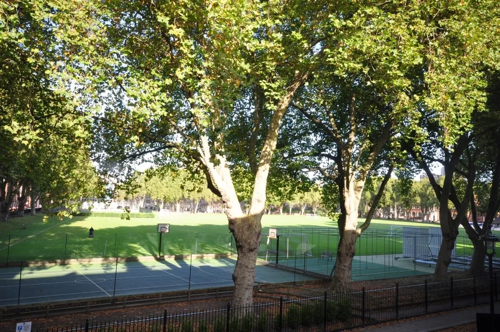Vincent Square London SW1P photo 2
