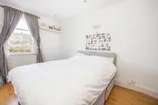Macaulay Road London SW4 photo 6