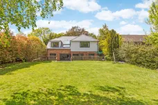 Pondfield Road Kenley CR8 photo 13