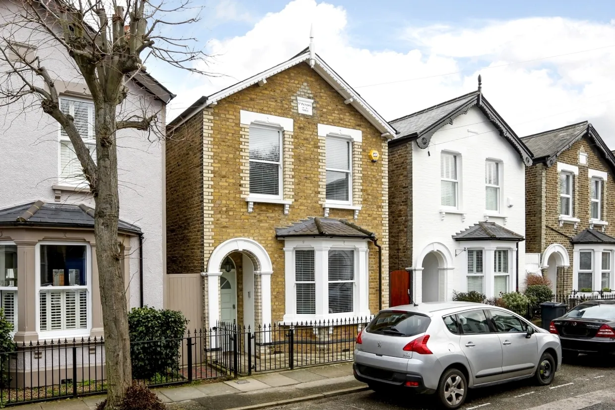 Caversham Road Kingston upon Thames KT1 photo 7