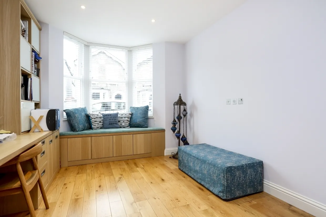 Caversham Road Kingston upon Thames KT1 photo 9