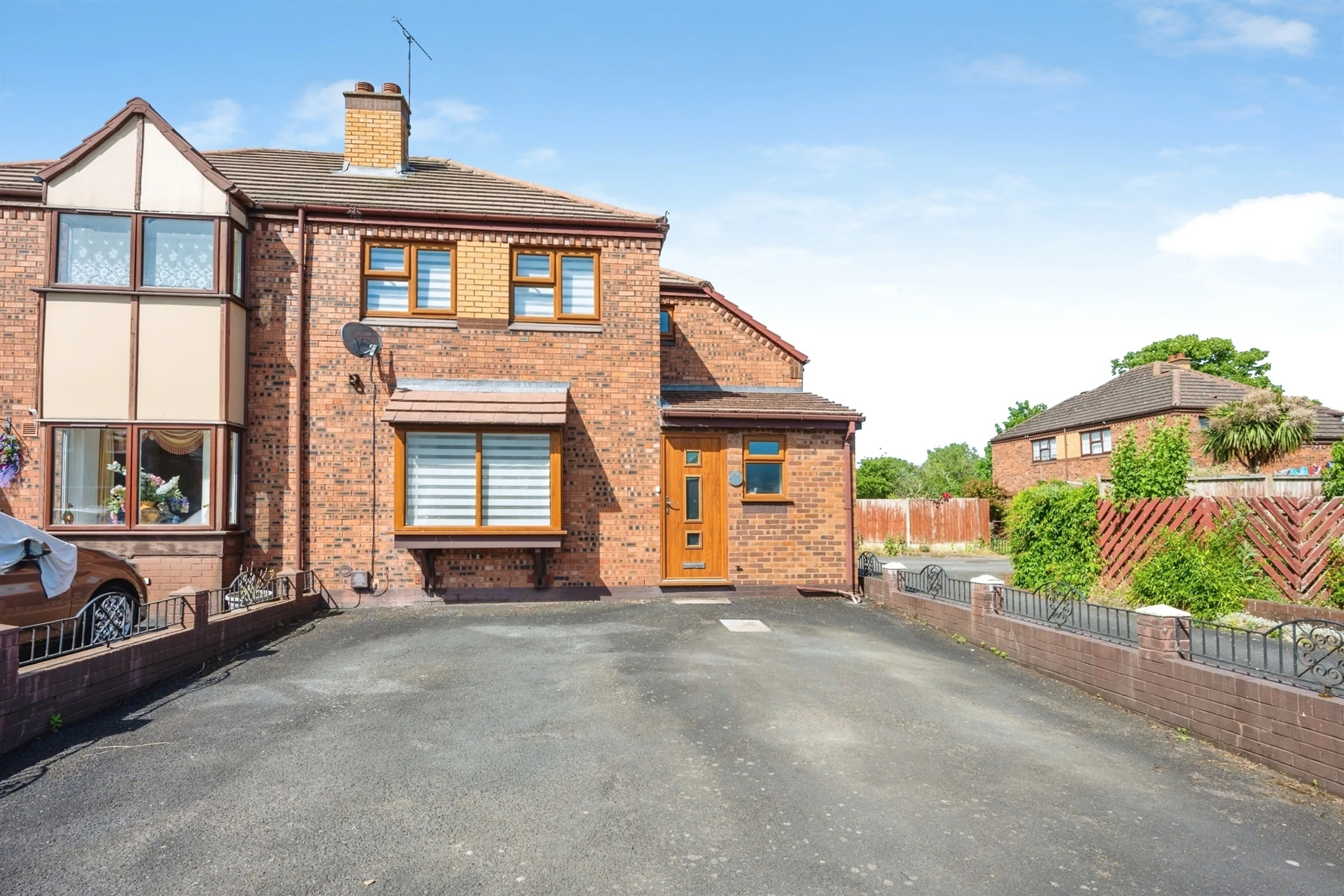 Property photo 0