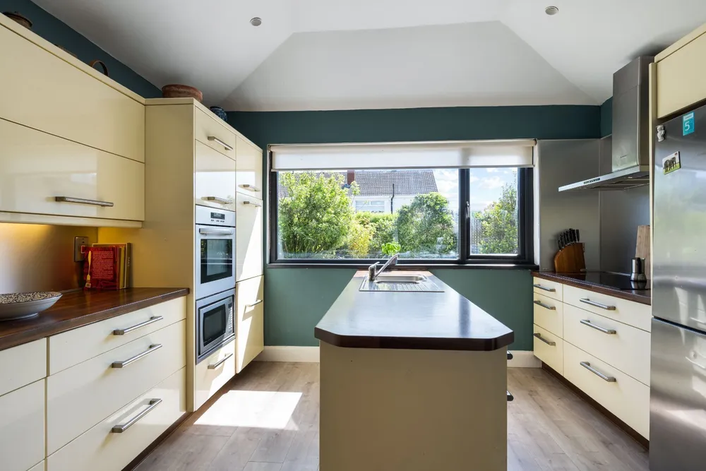 2 Holywell Crescent, Donaghmede, Dublin 13, D13