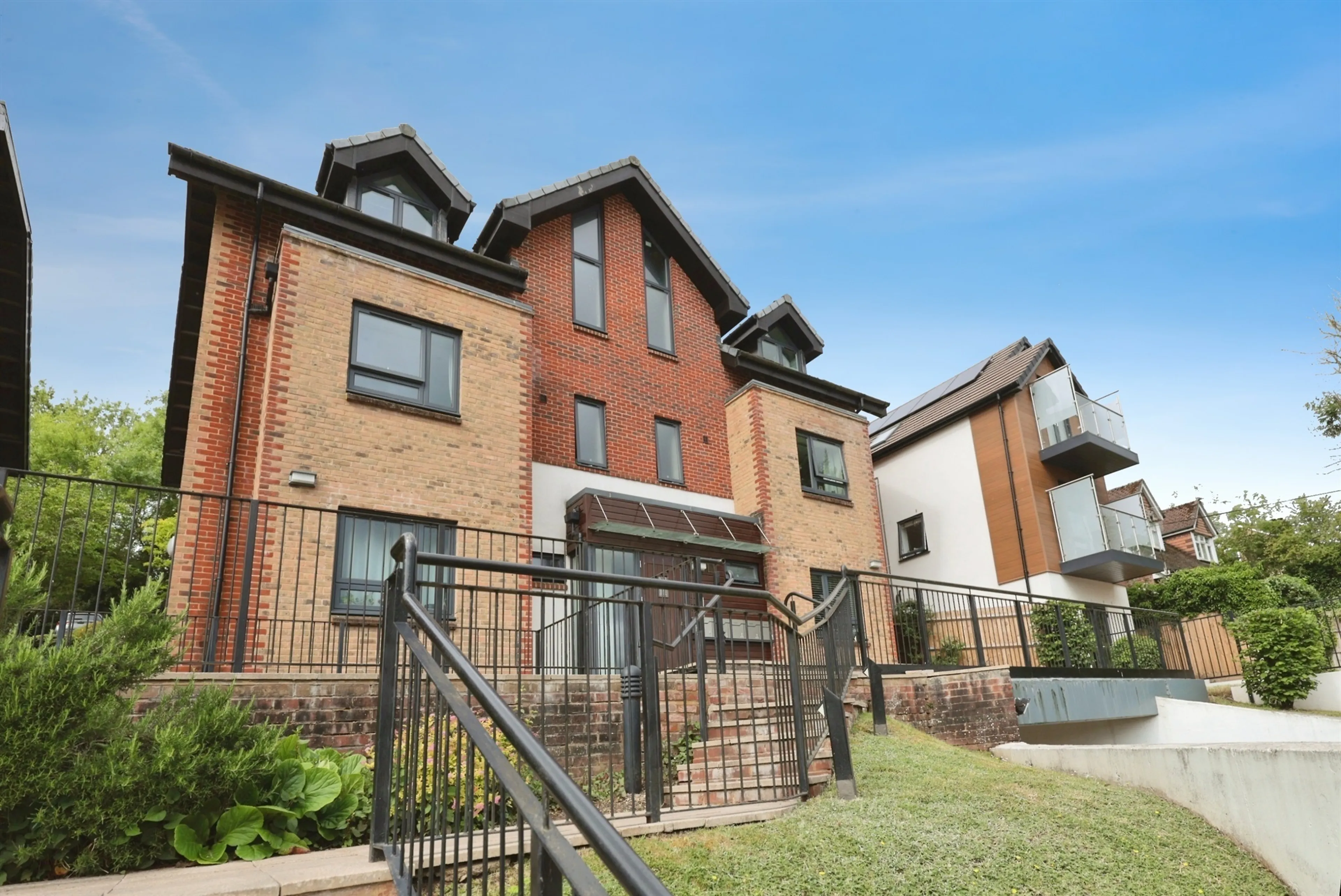 Property at Kingsmead Road, HIGH WYCOMBE