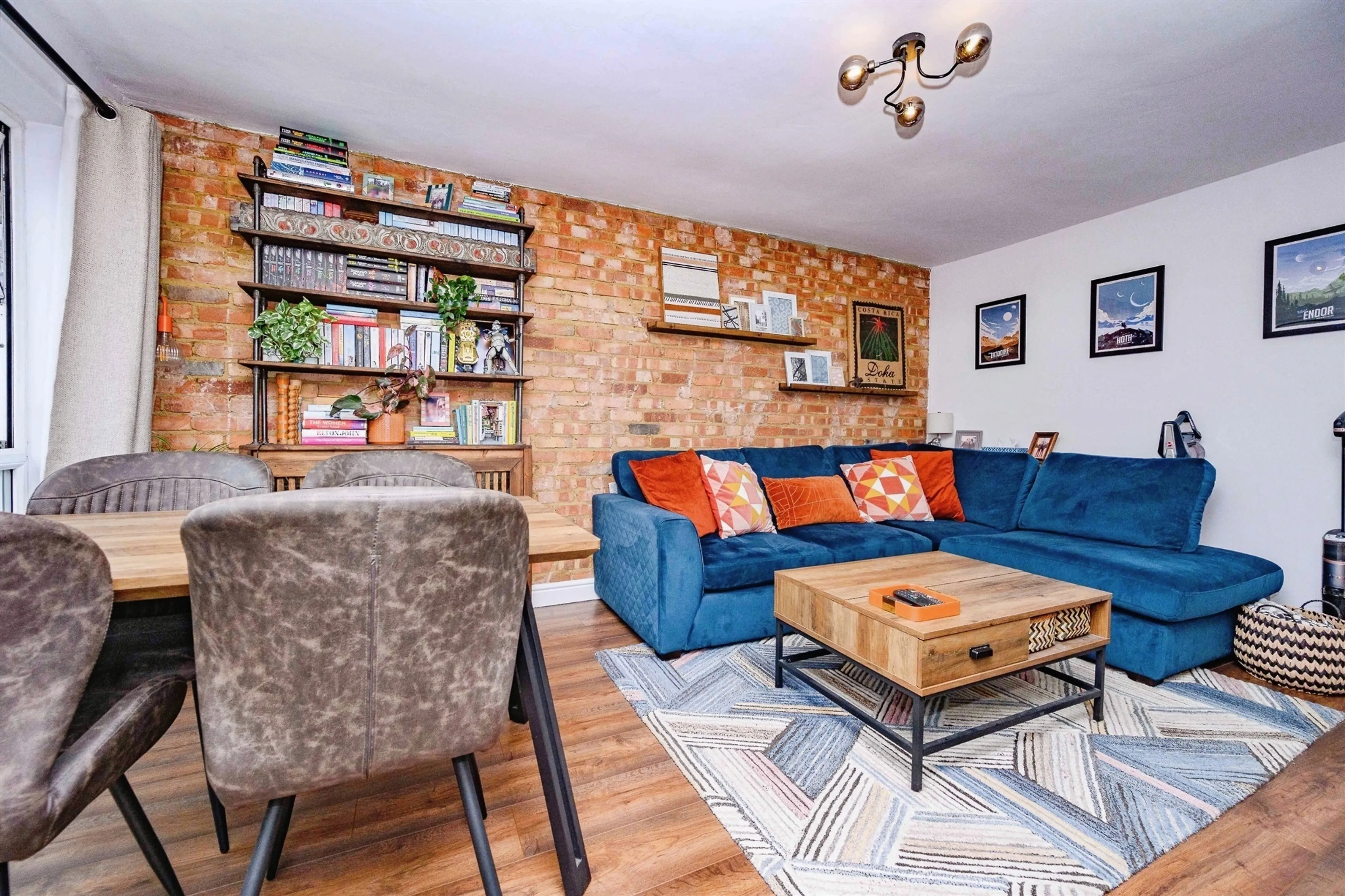 Property at Chenies Court, Hemel Hempstead