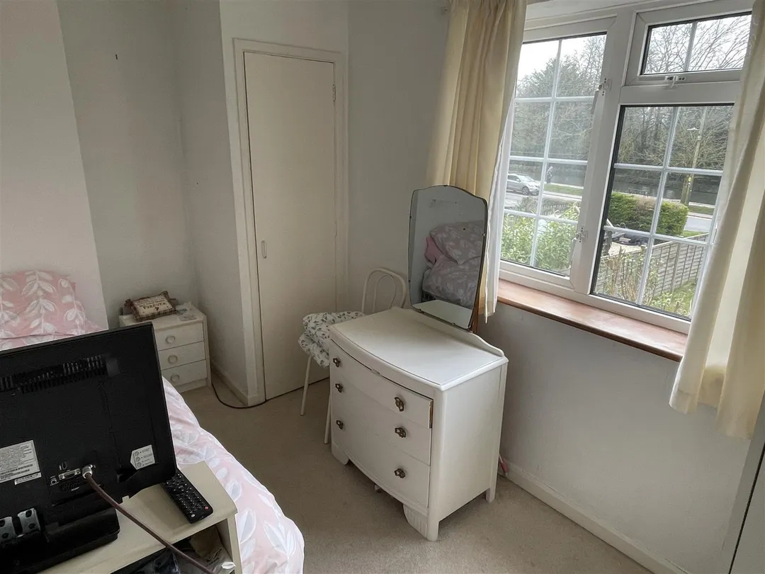 https://mr0.homeflow-assets.co.uk/files/photo/image/47514/3987/_x_/Xk4CE7AohUKjfBWtNljCiA.jpg