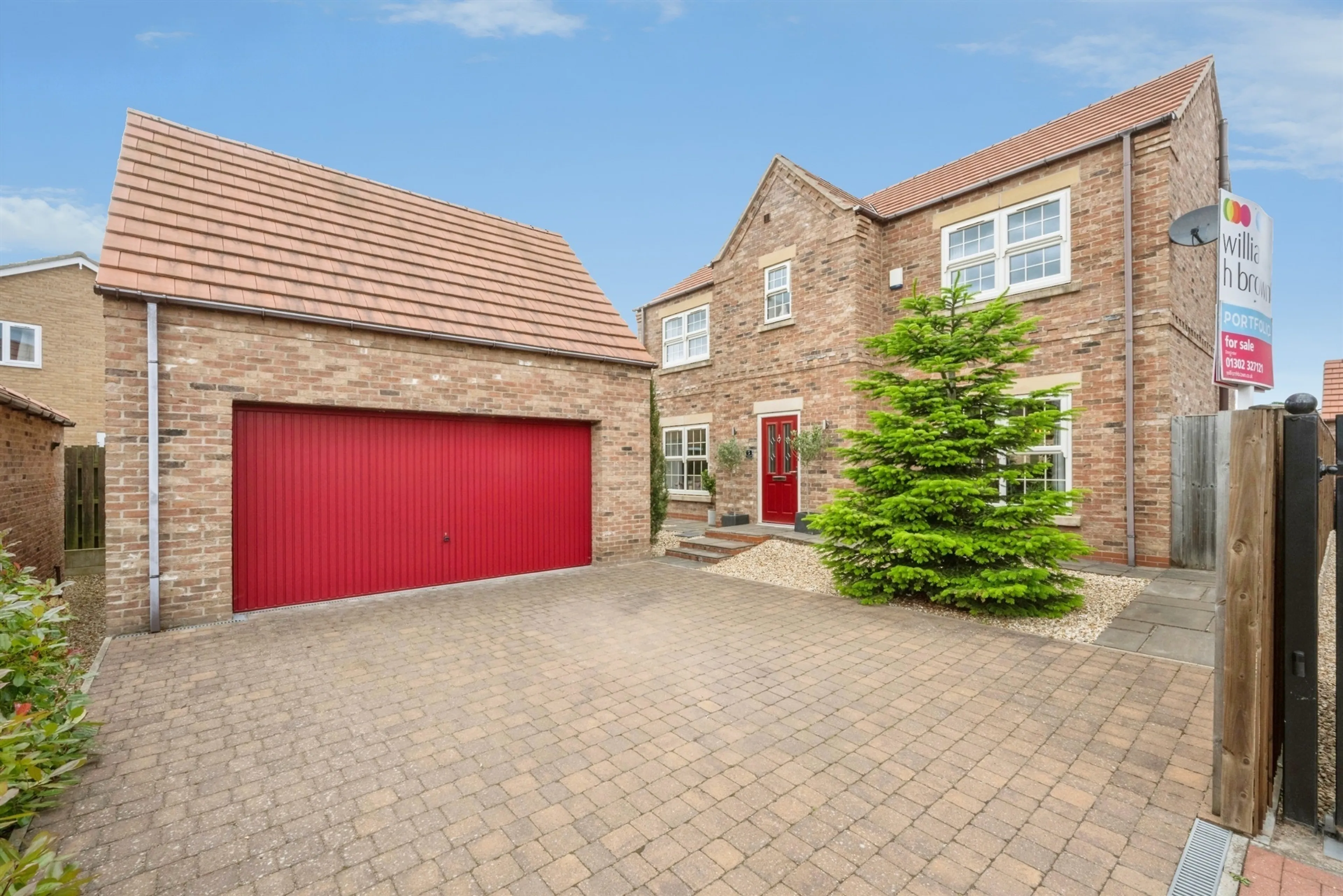 Property at Hazelwood Gardens, Edenthorpe, Doncaster