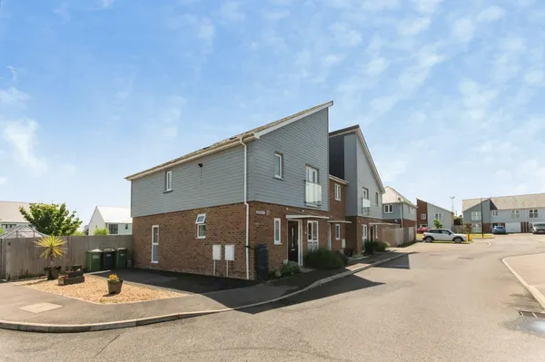 Cornflower Crescent, POLEGATE, East S...