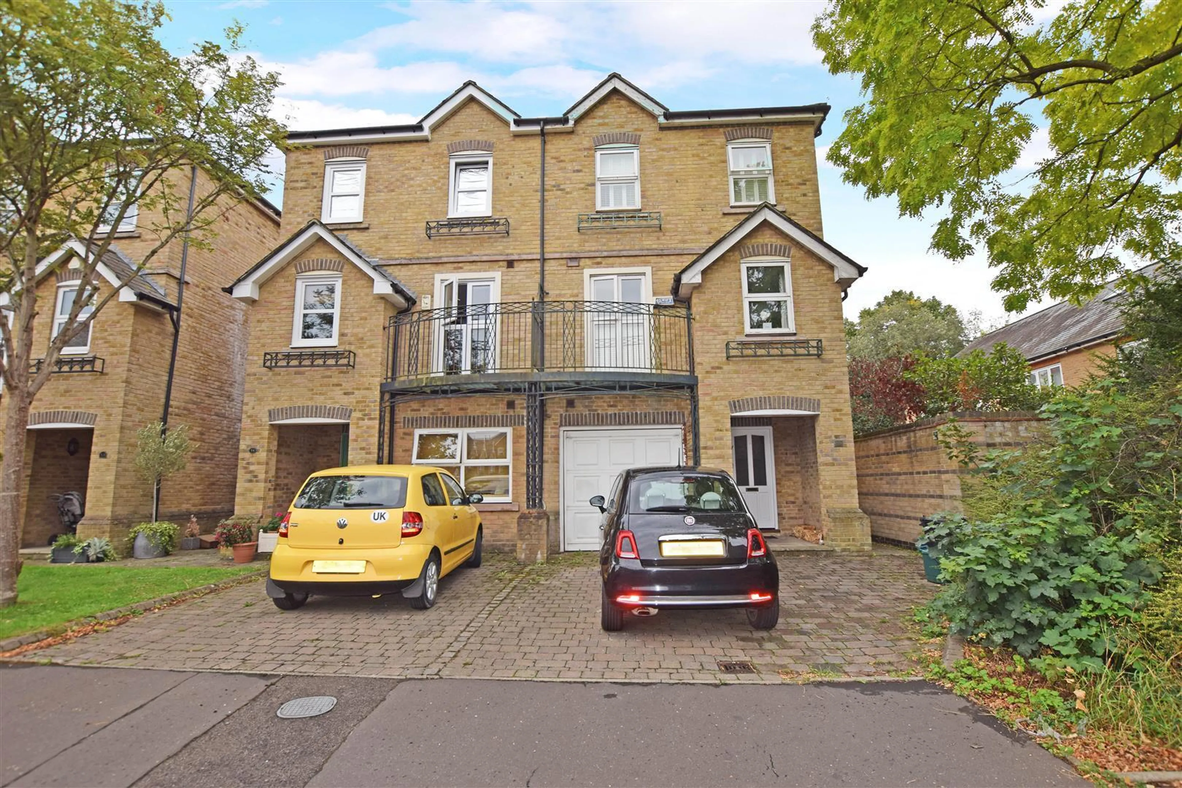 Property at Harvey Drive, Hampton, London, TW12