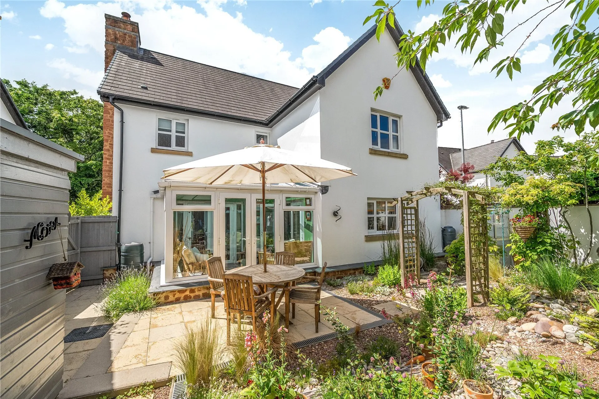 Property photo top 0