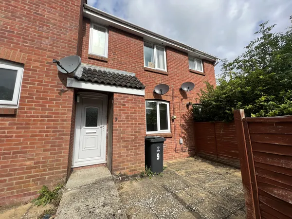 Oakwood Road, West Swindon