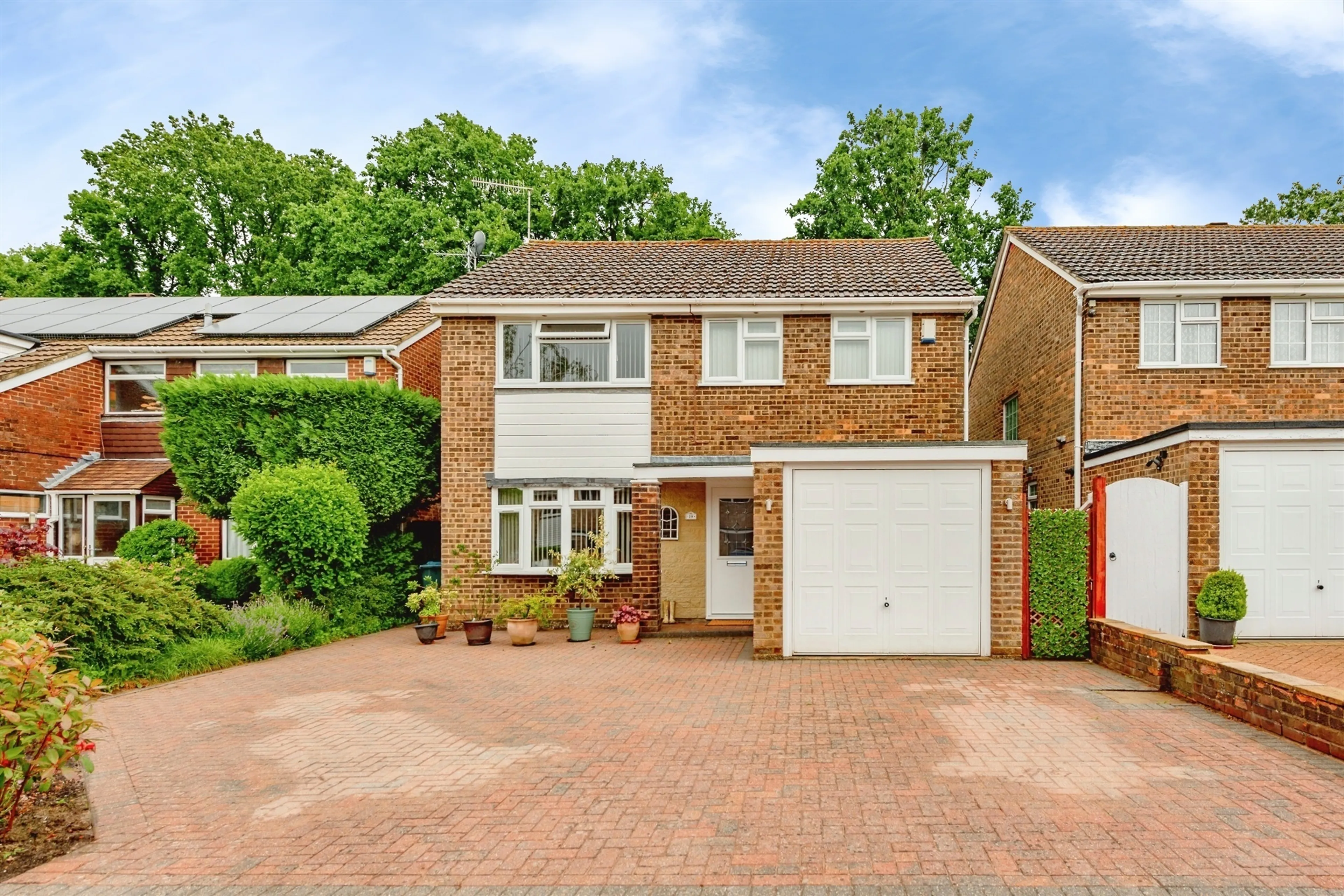 Property photo 0