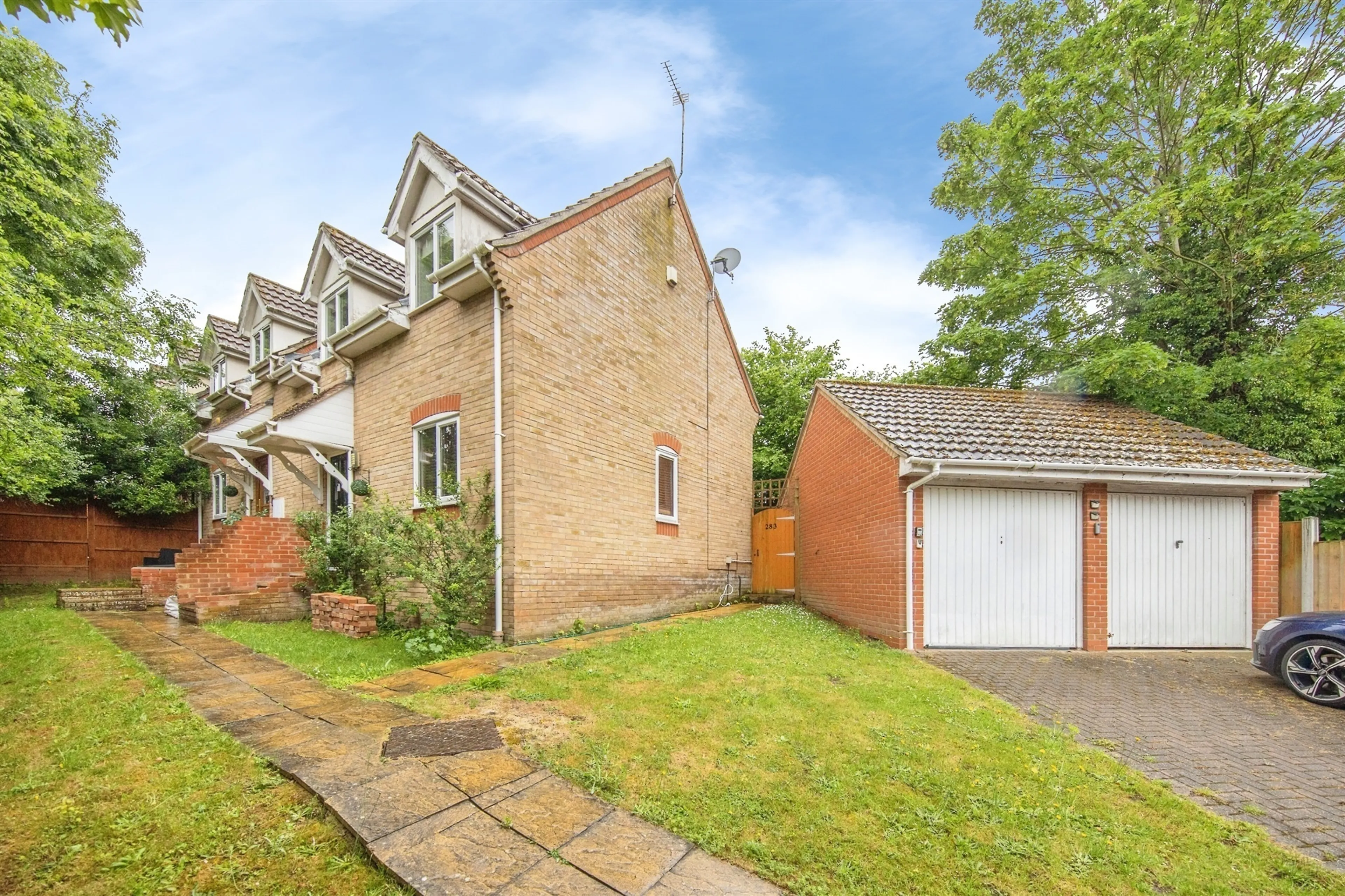 Property photo 0