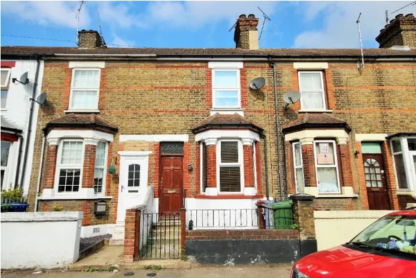 Maple Road, Grays