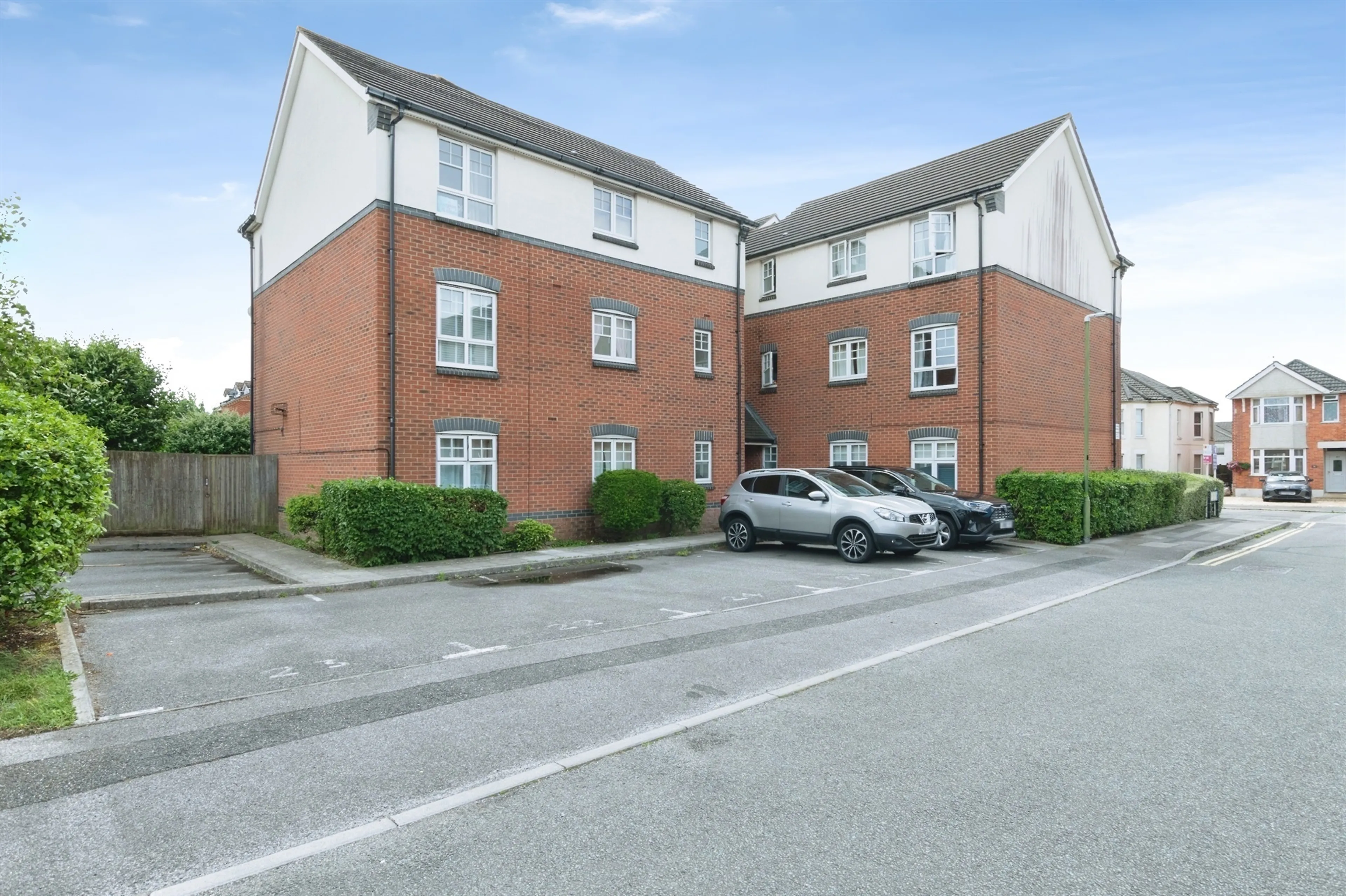 Property photo 0