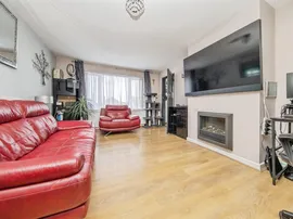 Aragon Close, Jaywick, CLACTON-ON-SEA thumb 3