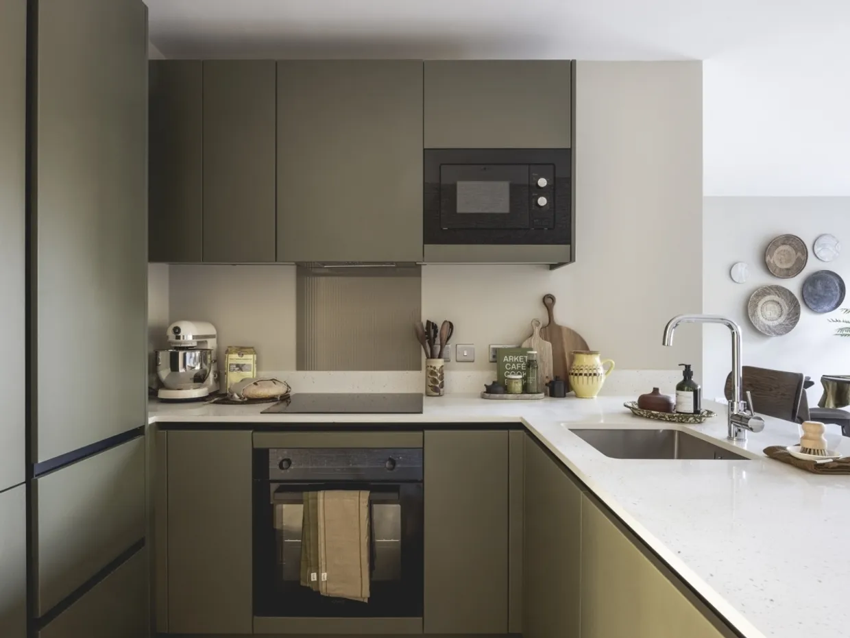 Momento Staines, 28 Mill Mead, Spelthorne, TW18 4UQ photo 1