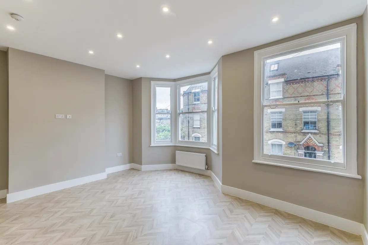 Ostade Road London SW2 photo 2