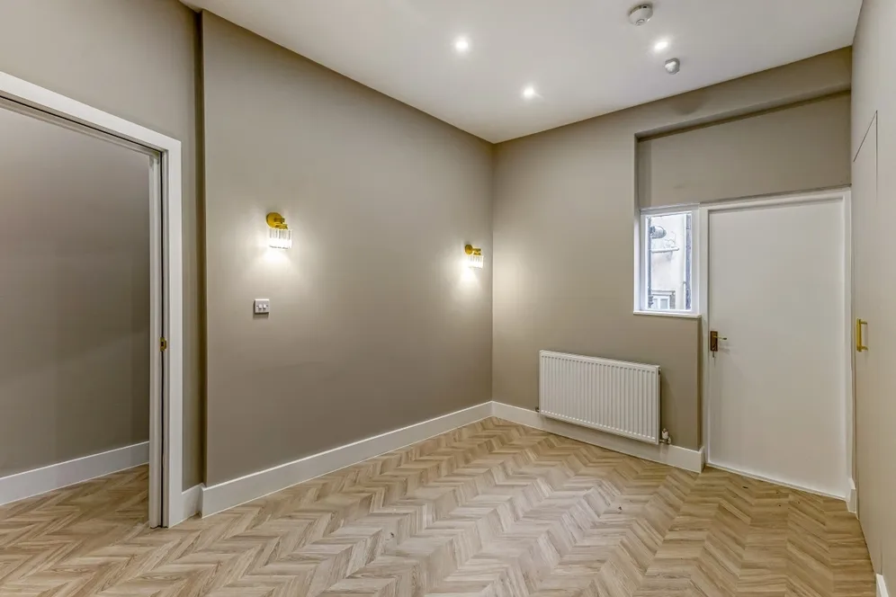 Ostade Road London SW2 photo 9
