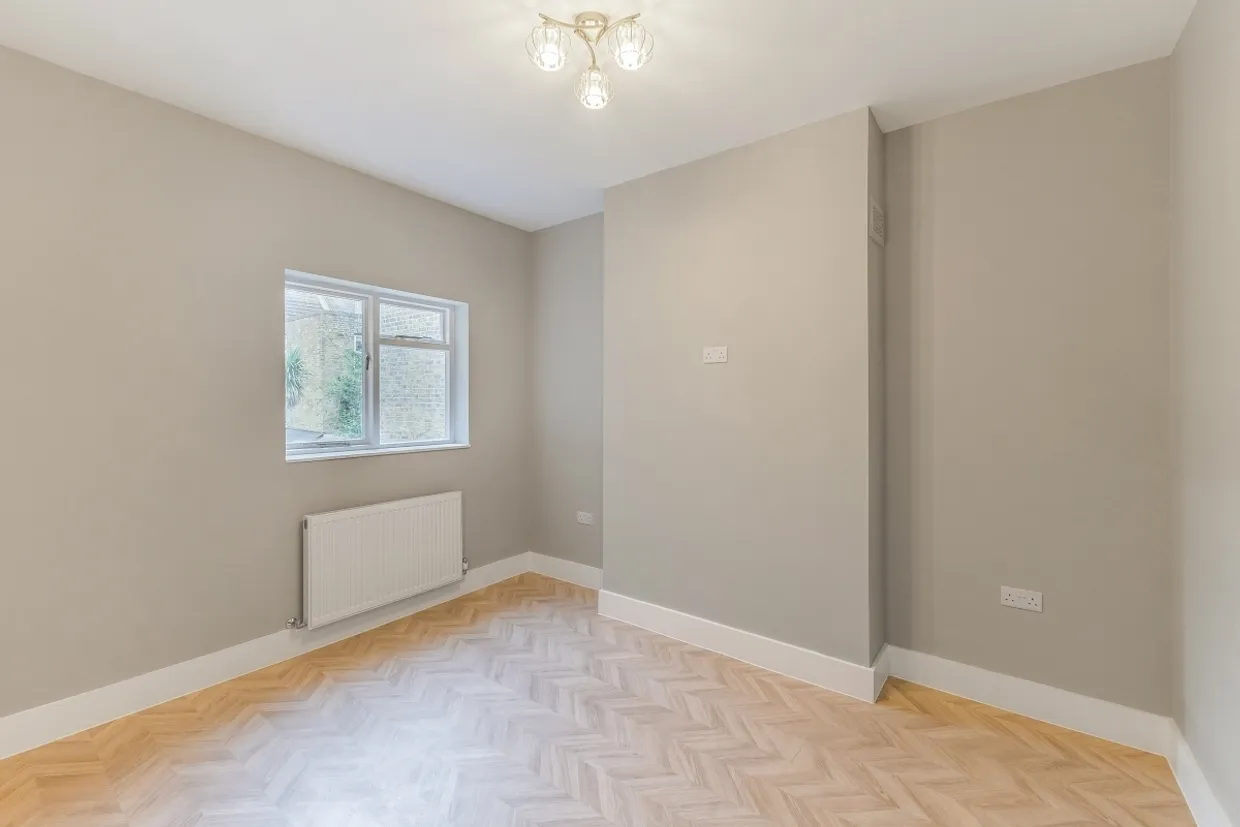 Ostade Road London SW2 photo 10