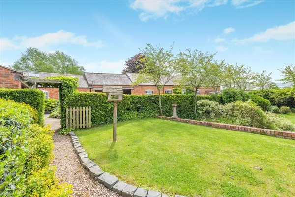 Sarn Road, Threapwood, SY14 photo 30