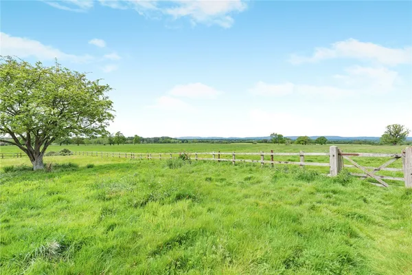 Sarn Road, Threapwood, SY14 photo 31