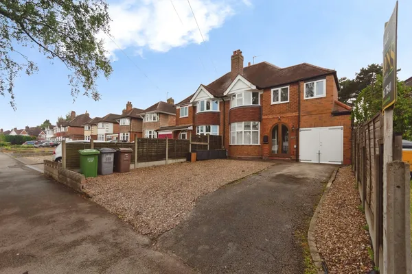 Lyndon Road, Solihull, West Midlands,...
