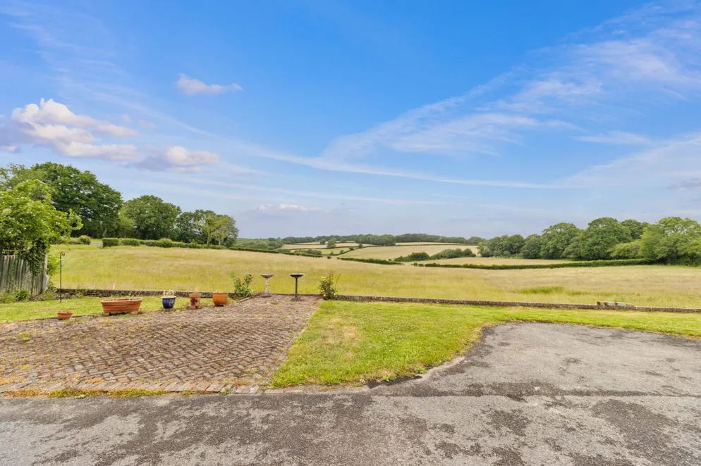 Property carousel item 24