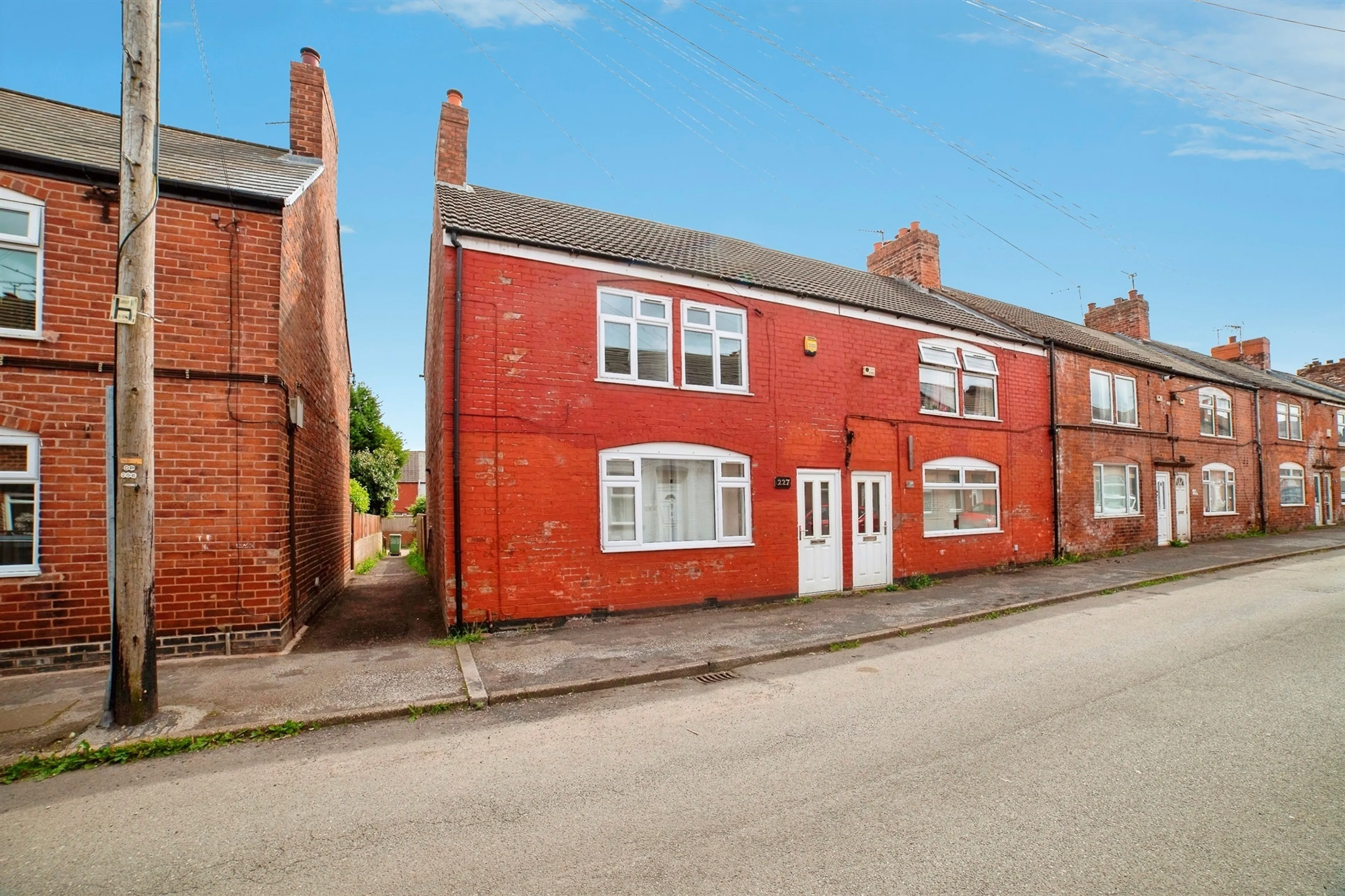 Property photo 0