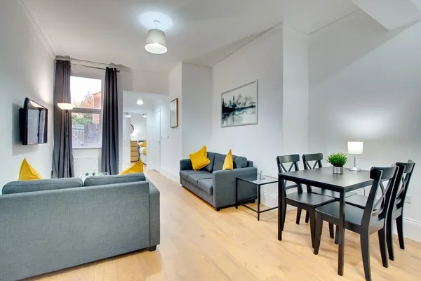 Grantham Road, Sandyford