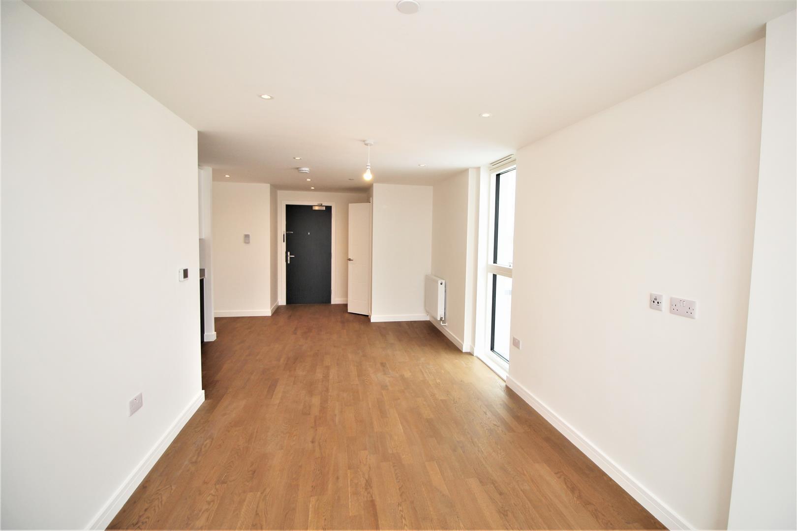 The Broadway, Crawley Image 3