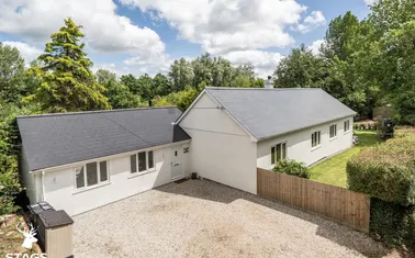 Yeoford, Crediton