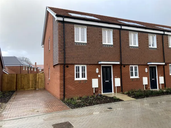 Maddoxford Lane, Botley, Southampton,...