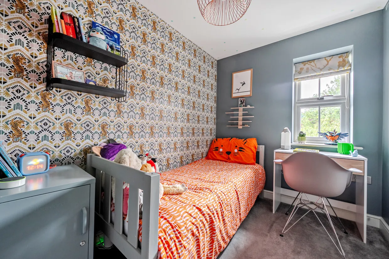 Dorking Road, Chilworth, GU4 photo 9