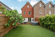 Dorking Road, Chilworth, GU4 photo 13