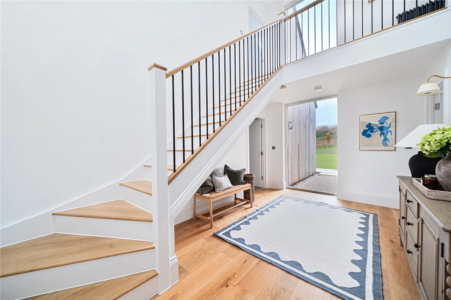 Property photo top 1