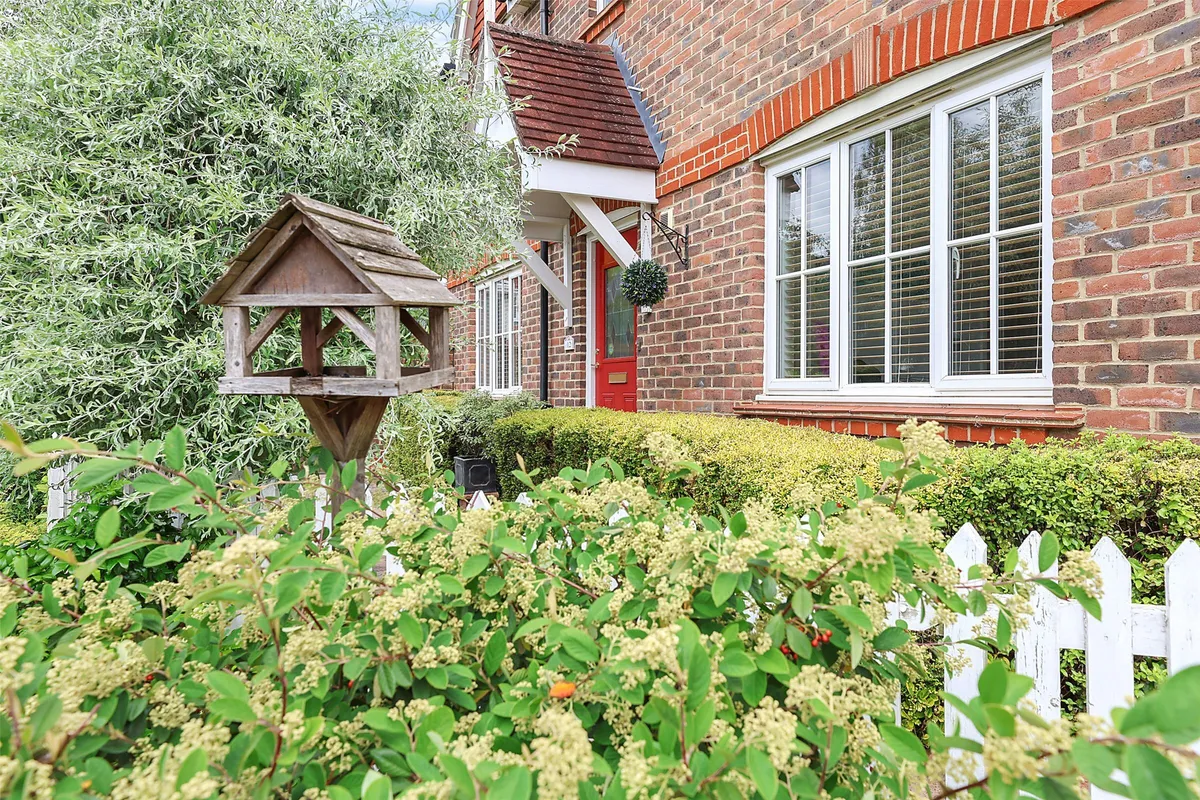 Furze Close, Horley, Surrey, RH6