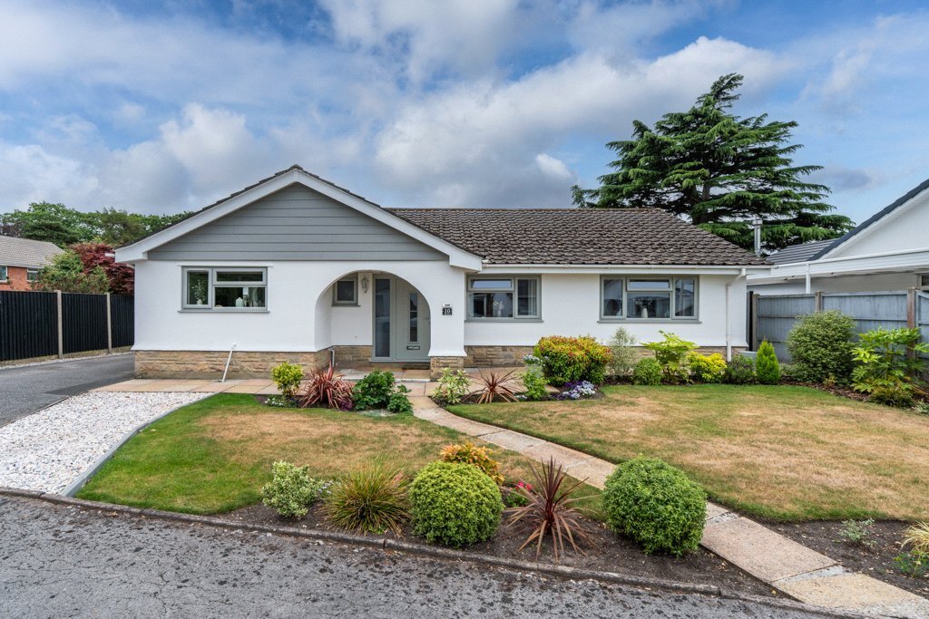 Elfin Drive, Ferndown, Dorset, BH22 Image 1